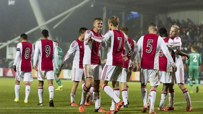 键时刻屡屡 键时刻屡屡